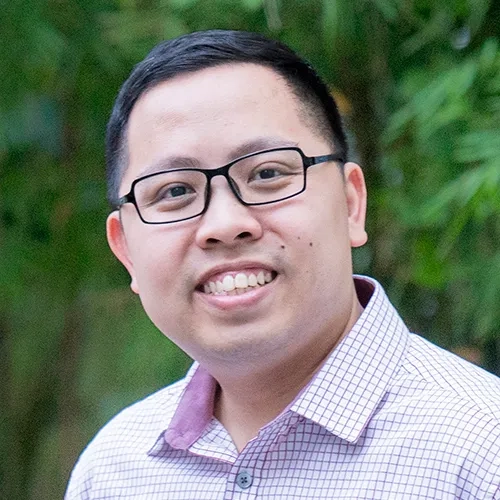 Raymond Huang